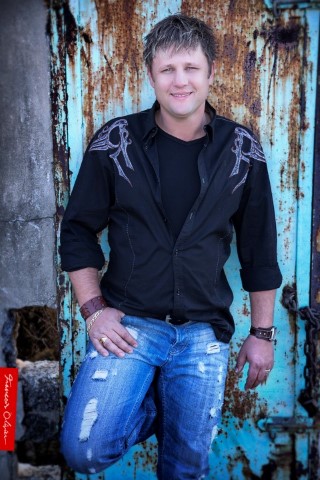 Johan van der Merwe Musiek